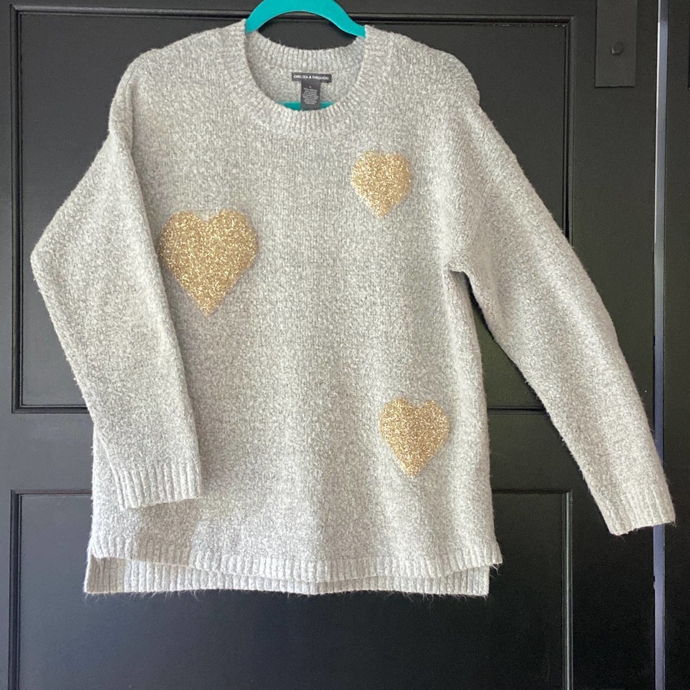 Chelsea and Theodore Gold Star Sweater Sz L